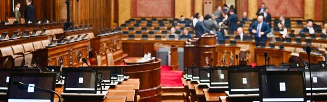 NASTAVAK SEDNICE SKUPŠTINE SRBIJE: Poslanici raspravljaju o 40 tačaka dnevnog reda