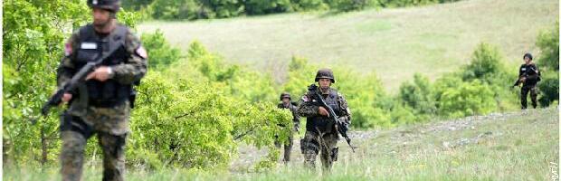 Napad na policiju u Tutinu: Nepoznata lica pucala u kopnenoj zoni bezjbednosti
